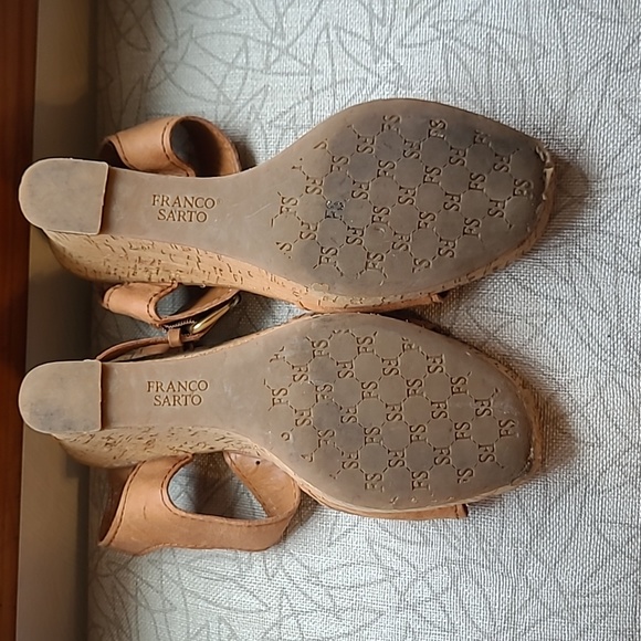 Franco Sarto Leather t strap heeled sandal - Picture 8 of 12